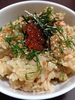 鮭とイクラの炊き込みご飯-レシピのメイン写真
