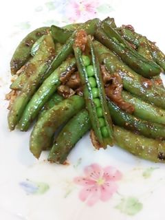 スナップエンドウと豚肉の味噌炒め-レシピのメイン写真