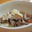 じっくり煮込むやわらかもつ煮