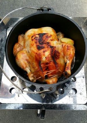 ダッチオーブンでローストチキン-レシピのメイン写真