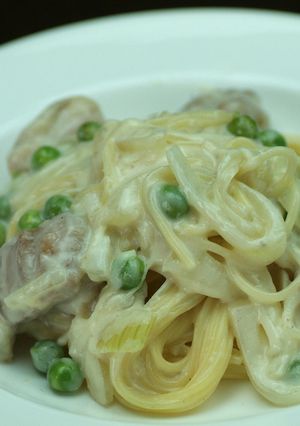 鶏とグリンピースの豆乳クリームパスタ-レシピのメイン写真