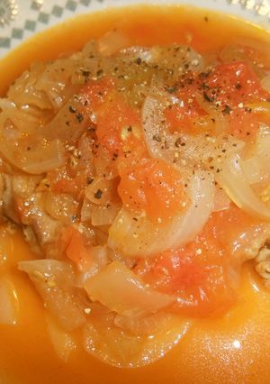 豚ロース厚切り肉と玉ねぎのトマト煮込み♪-レシピのメイン写真