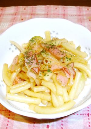 マカロニをベーコンの簡単炒め！-レシピのメイン写真