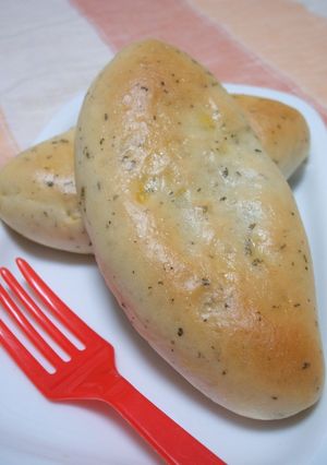 ノンオイル☆ピリッと夏の焼きカレーパン-レシピのメイン写真
