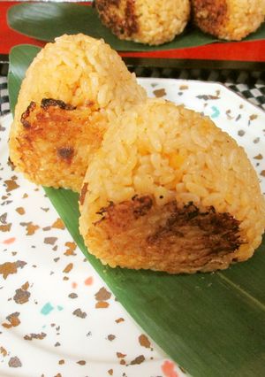 ウニごはんで焼きおにぎり-レシピのメイン写真