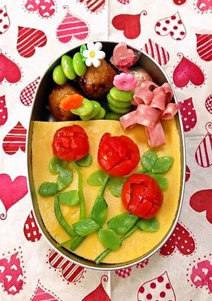 アカツメクサのオムライス【キャラ弁】-レシピのメイン写真