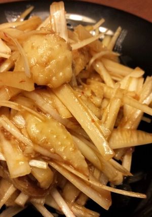 ビールにピッタリ！鶏皮のピリ辛ネギ和え-レシピのメイン写真