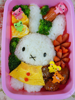 シンプルにミッフィーちゃん弁当♪-レシピのメイン写真