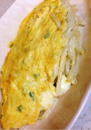 もやしのチーズオムレツ-レシピのメイン写真