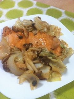フライパンで鮭のちゃんちゃん焼き-レシピのメイン写真