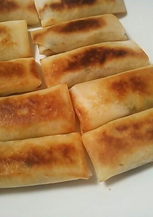 パリパリやみつき♪カレー風味の焼き春巻き-レシピのメイン写真