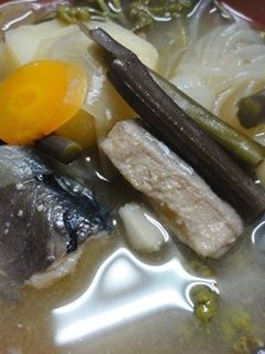 ワラビ汁 ~サバの水煮で美味しさアップ~-レシピのメイン写真