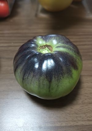 未完熟のトマトが落ちた!!!さて天ぷらにしよう-レシピのメイン写真
