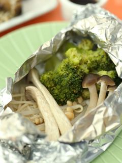 野菜も一緒に❢きのこホイル蒸し-レシピのメイン写真