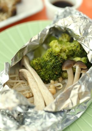 野菜も一緒に❢きのこホイル蒸し-レシピのメイン写真
