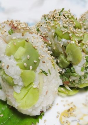 黒酢で作る空豆のおにぎり♪-レシピのメイン写真