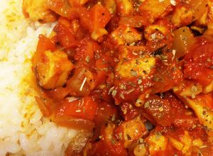 トマト缶とカレー粉でヘルシーカレー♪-レシピのメイン写真