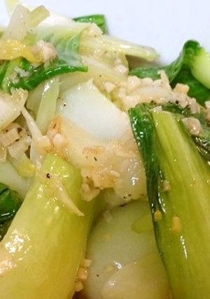 簡単★シャキッ！と青梗菜のにんにく炒め-レシピのメイン写真
