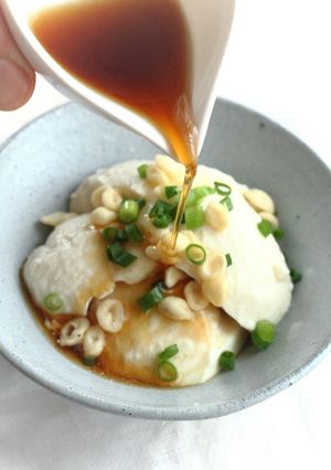 麺つゆ×ごま油で♪コク旨！たぬき冷奴-レシピのメイン写真