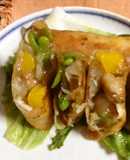 干し椎茸のうまみで☆鶏と野采の焼き春巻き