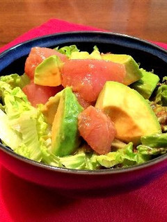 マグロとアボガドの丼-レシピのメイン写真