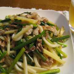รูปของ 夏の定番！エスニック!?　な焼きうどん