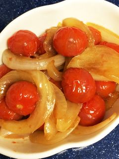 新玉ねぎとプチトマトのオイスター炒め-レシピのメイン写真