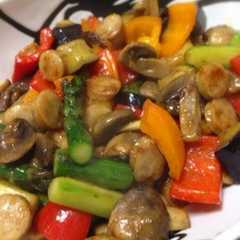 รูปของ 超簡単★夏野菜とソーセージのカレー風味