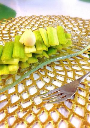 夏にピッタリ♬セロリのカレーピクルス-レシピのメイン写真