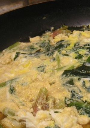 畑で採れたて☆ほうれん草の玉子とじ-レシピのメイン写真