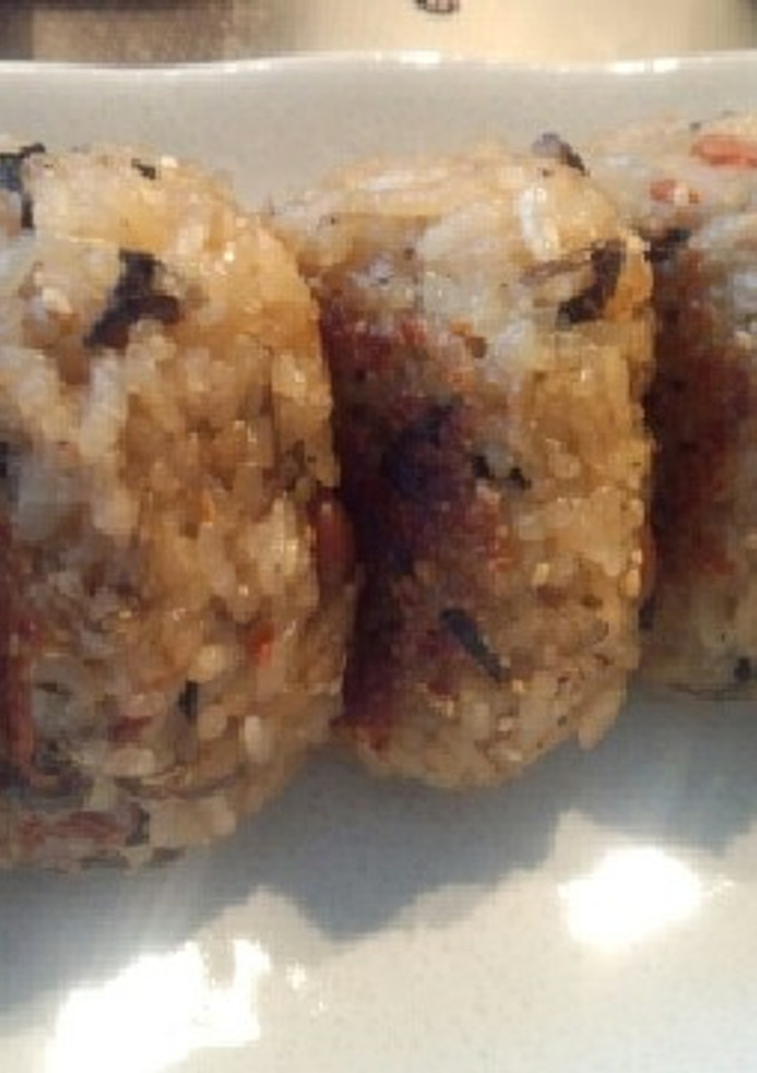 残った炊き込みご飯で焼おにぎり-レシピのメイン写真
