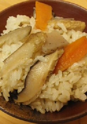 ごぼうの煮物リメイク炊き込み御飯-レシピのメイン写真