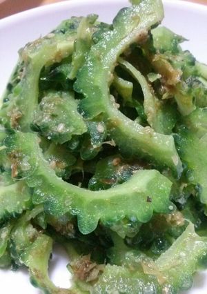 冷めても美味しい！ゴーヤの塩炒め-レシピのメイン写真