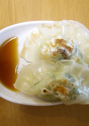 ぷりぷりエビとザクザクキャベツの餃子-レシピのメイン写真