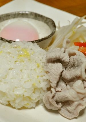 お手軽簡単　満足ワンプレート　豚キム温玉-レシピのメイン写真
