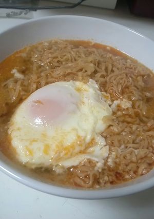 トムヤムペーストで！チキンラーメン-レシピのメイン写真