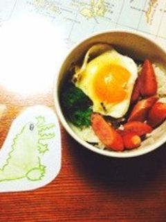 お茶漬けの素で簡単目玉焼き丼!-レシピのメイン写真