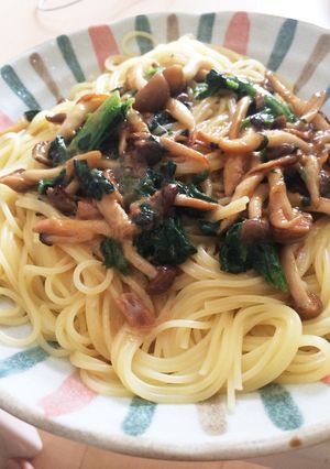 しめじとほうれん草のツナソースパスタ-レシピのメイン写真