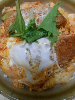 本つゆと豆板醤でピリ辛コロッケ丼-レシピのメイン写真