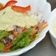 アボカドわさびソースで食べるサラダ
