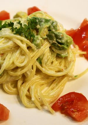 蟹缶とアボカドの濃厚クリームパスタ♡-レシピのメイン写真