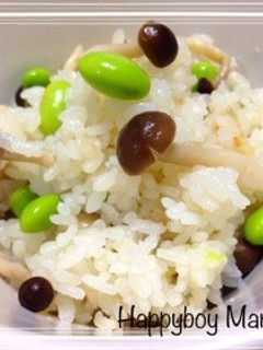 昆布茶で簡単!しめじと枝豆の炊込みご飯♡-レシピのメイン写真
