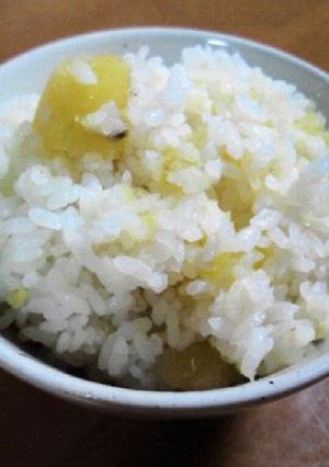 家族絶賛♪サツマイモご飯-レシピのメイン写真