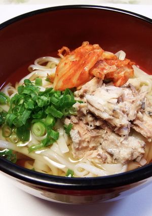 鯖缶で♪鯖とキムチの冷やしうどん-レシピのメイン写真