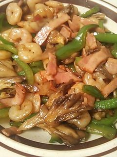 ご飯に合う♪えびと野菜のバター醤油炒め-レシピのメイン写真
