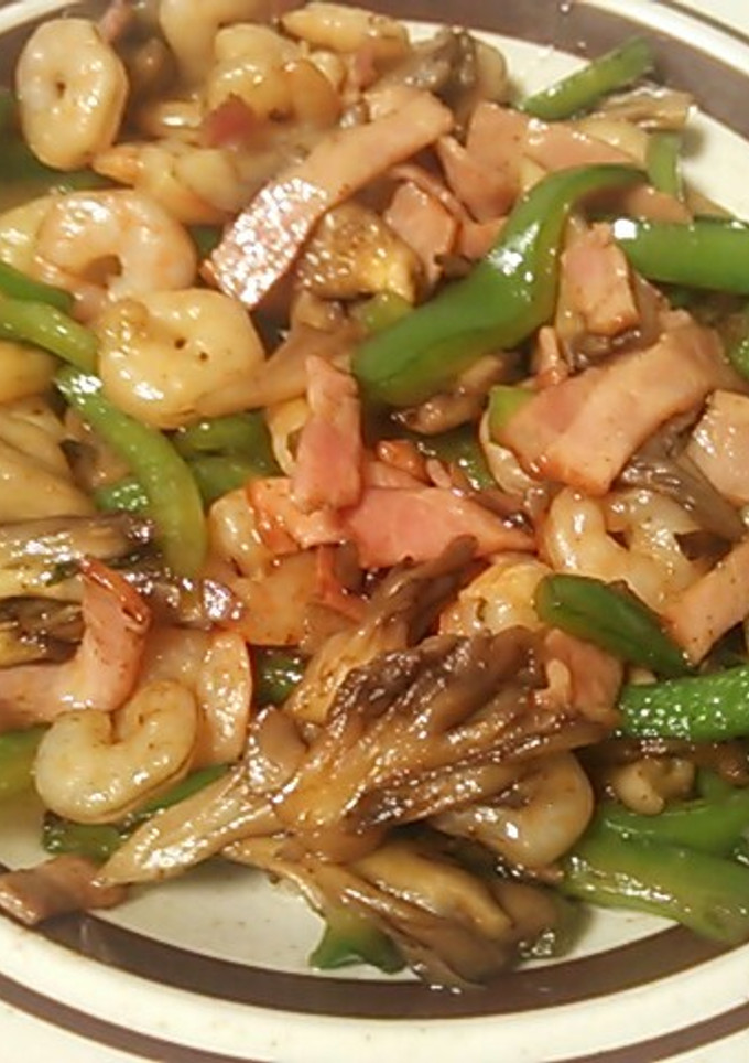 ご飯に合う♪えびと野菜のバター醤油炒め-レシピのメイン写真