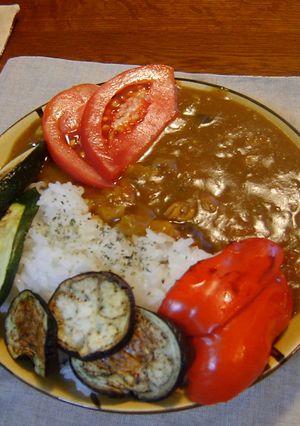 見た目カラフル☆夏野菜＆チキンのカレー-レシピのメイン写真