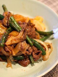 牛肉とジャガイモと舞茸のピリ辛味噌炒め-レシピのメイン写真