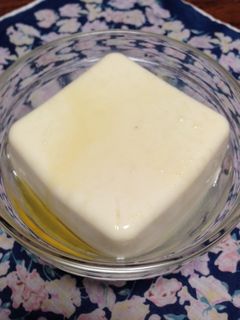冷奴♪塩&ごま油がけ♪-レシピのメイン写真