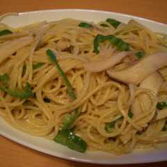 รูปของ バターしょうゆきのこパスタ